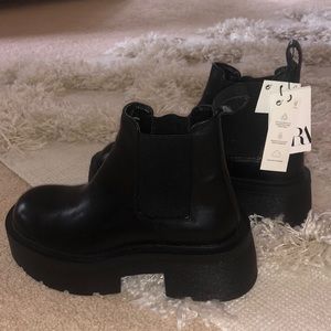 Never worn chunky Zara booties